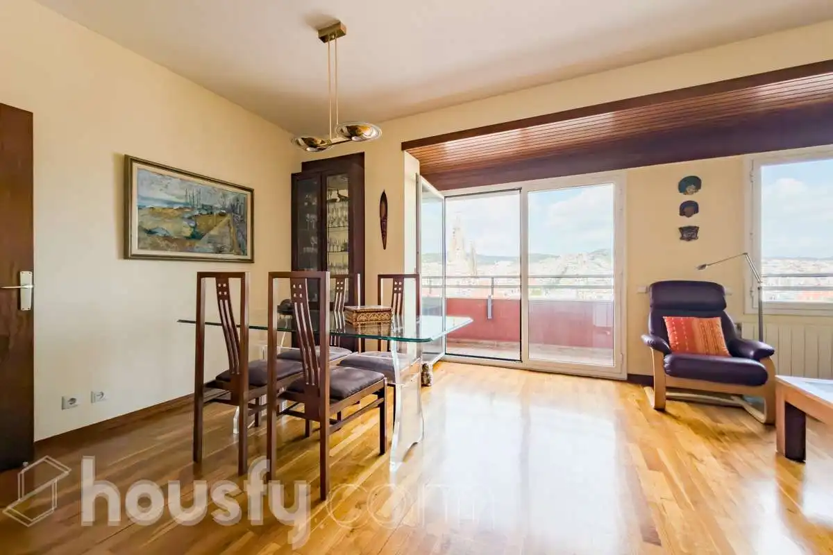 Piso con terraza en venta en Calle Lepant ., imagen 2