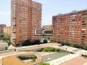 Vista exterior de Garaje de alquiler en Valencia
