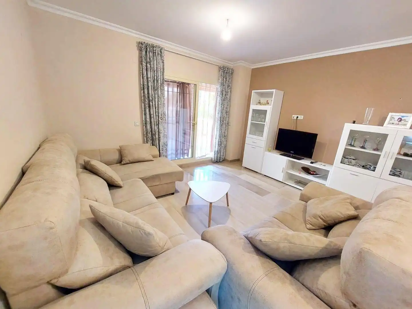 Piso con piscina en venta en GANDHI, imagen 9
