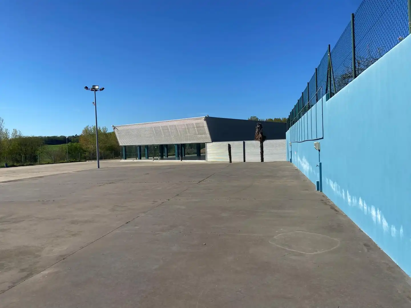 Vista exterior de Nave industrial en venta en Cornellà del Terri
