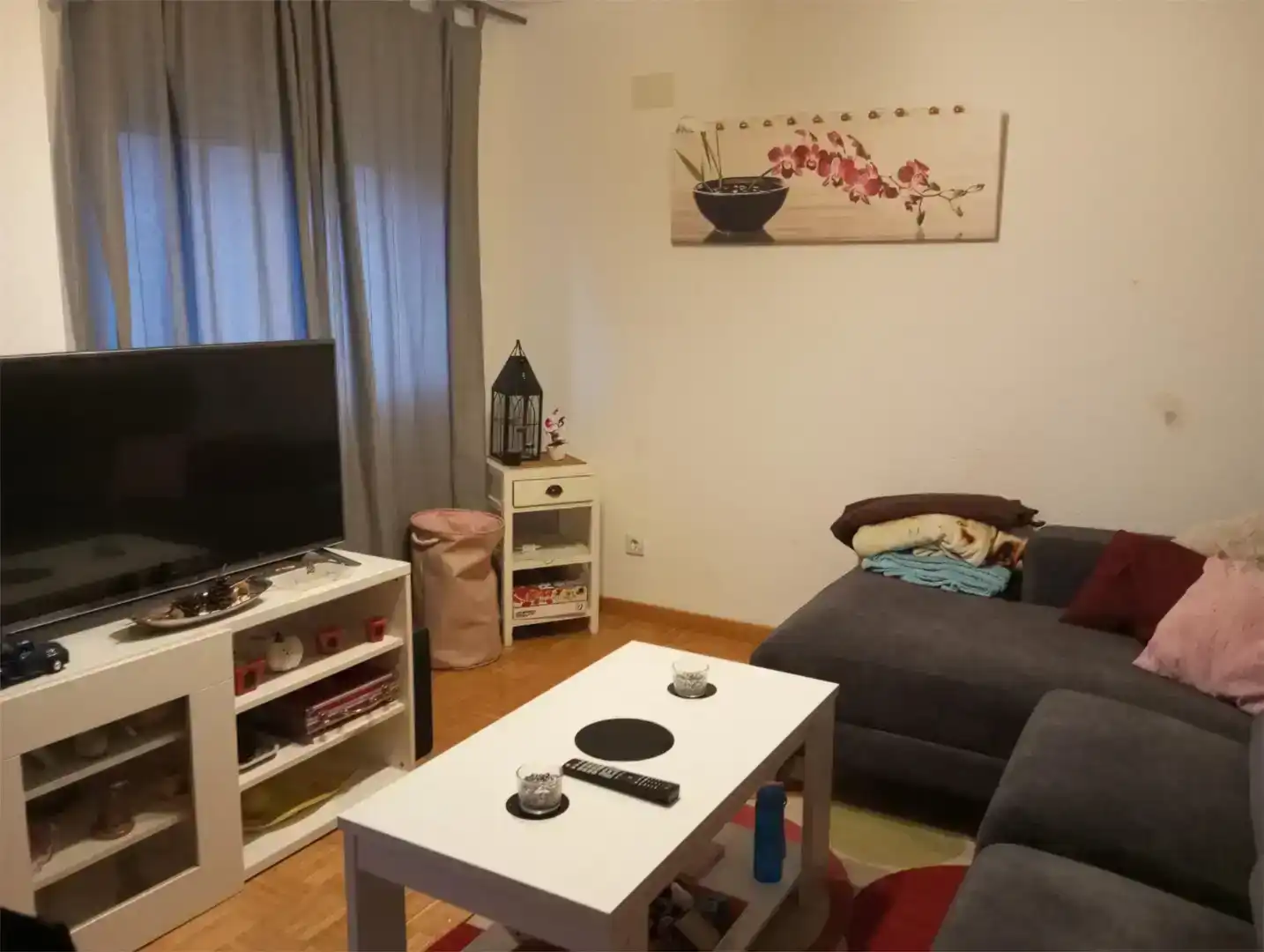 Wohnzimmer von Wohnung zur Miete in Madrid mit Privatgarten, Parkett und Abstellraum