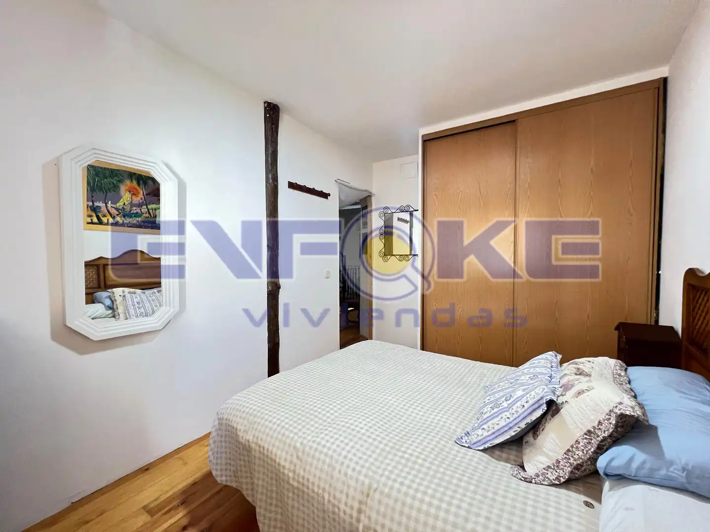 Schlafzimmer von Einfamilien-Reihenhaus zum Verkauf in Moratilla de los Meleros mit Heizung, Parkett und Möbliert