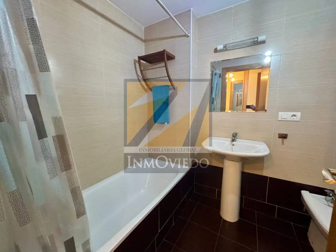Badezimmer von Wohnung zum Verkauf in Oviedo  mit Heizung und Abstellraum