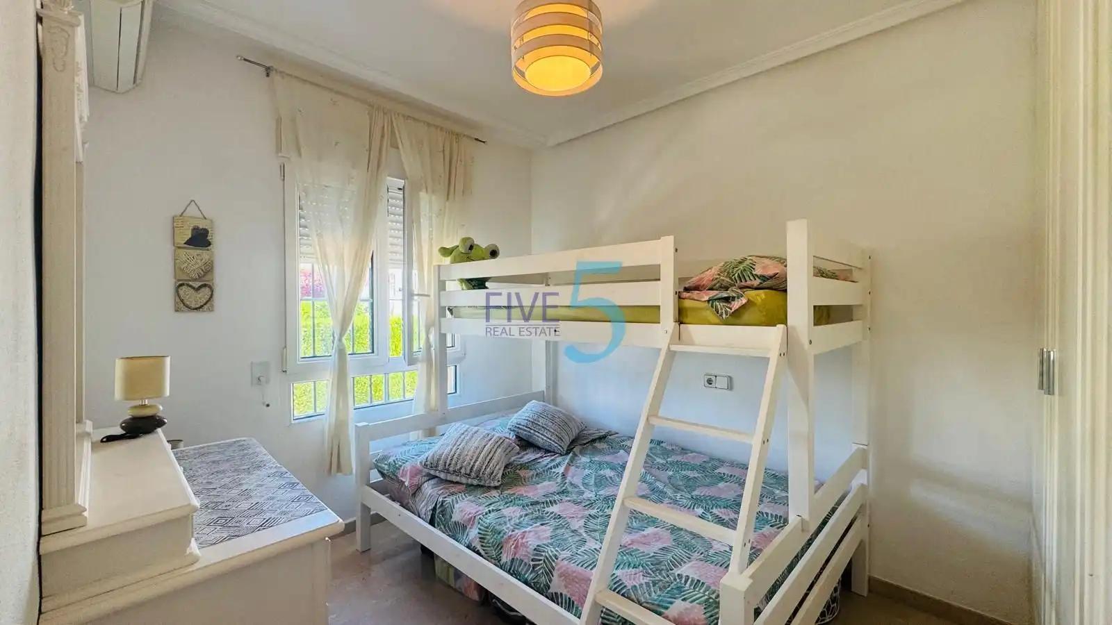 Schlafzimmer von Wohnung zum Verkauf in Orihuela mit Klimaanlage, Terrasse und Schwimmbad