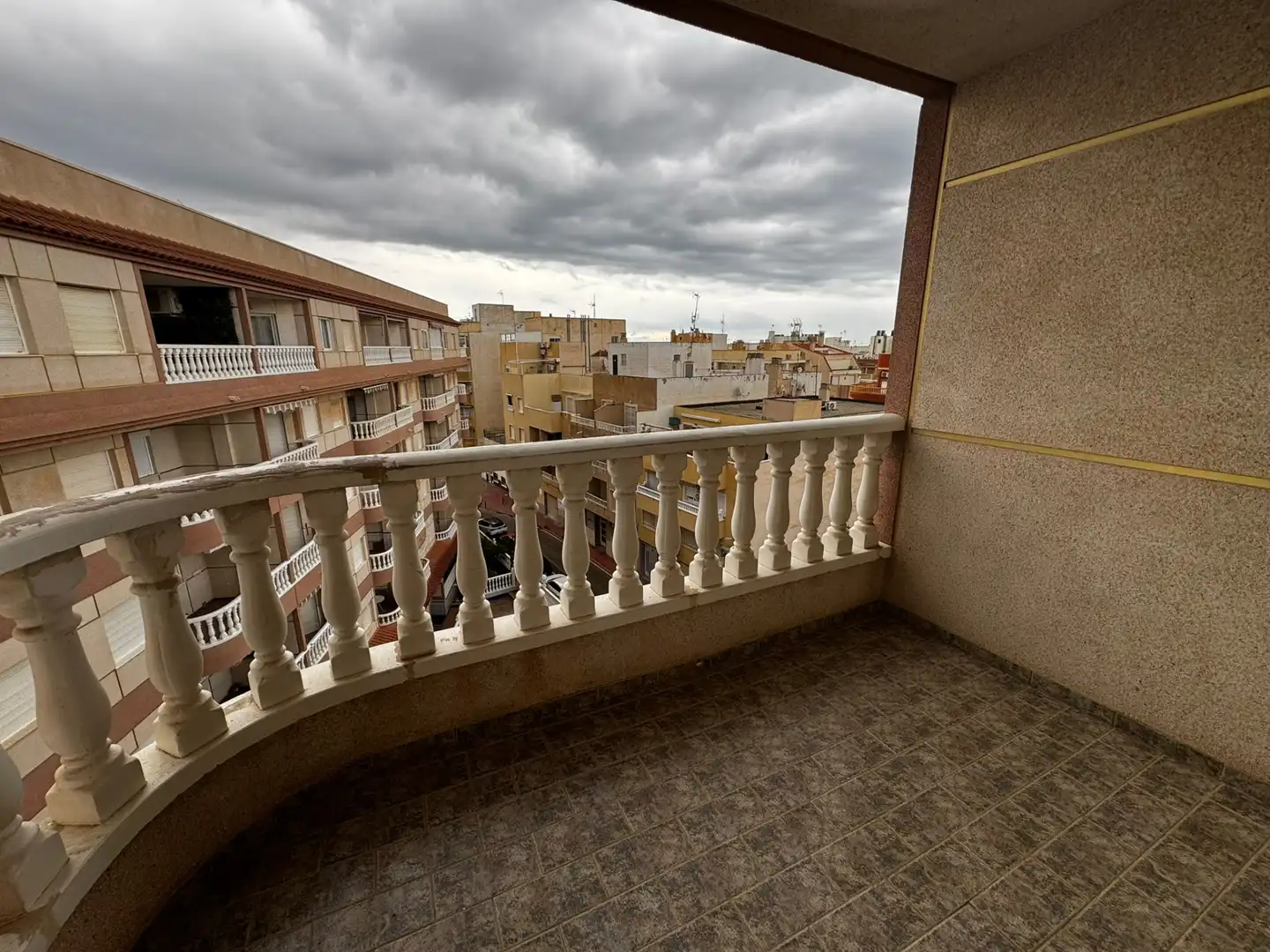 Terrasse von Dachboden zum Verkauf in Torrevieja mit Klimaanlage, Terrasse und Möbliert