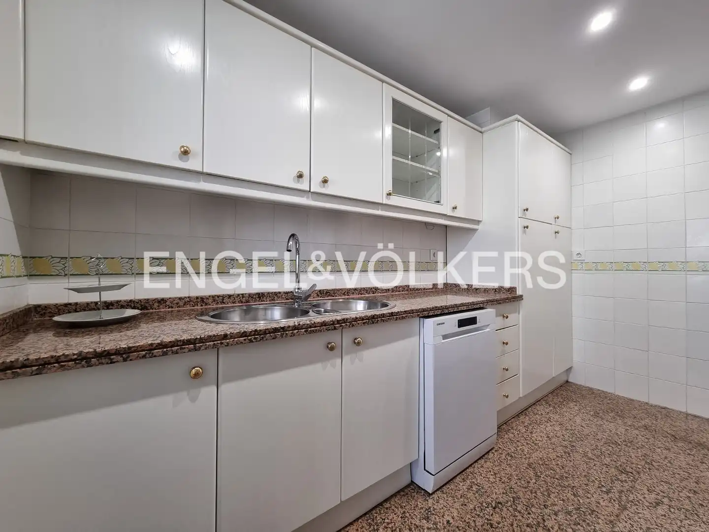 Cocina de Piso de alquiler en Sevilla con Aire acondicionado, Calefacción y Terraza