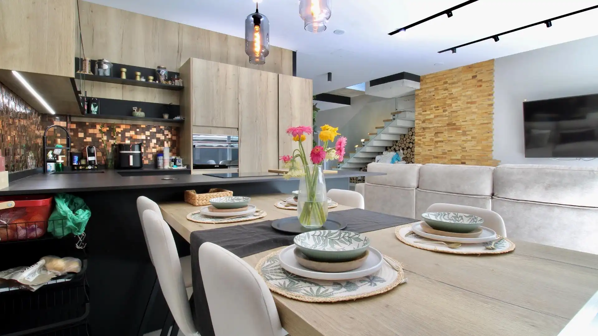Comedor de Casa adosada en venta en Armilla con Aire acondicionado, Calefacción y Jardín privado