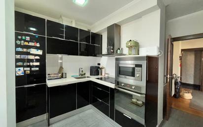 Kitchen of Flat for sale in Laudio / Llodio  with Heating and Storage room