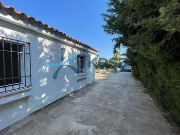Villa con piscina in vendita a Sanlúcar la Mayor
