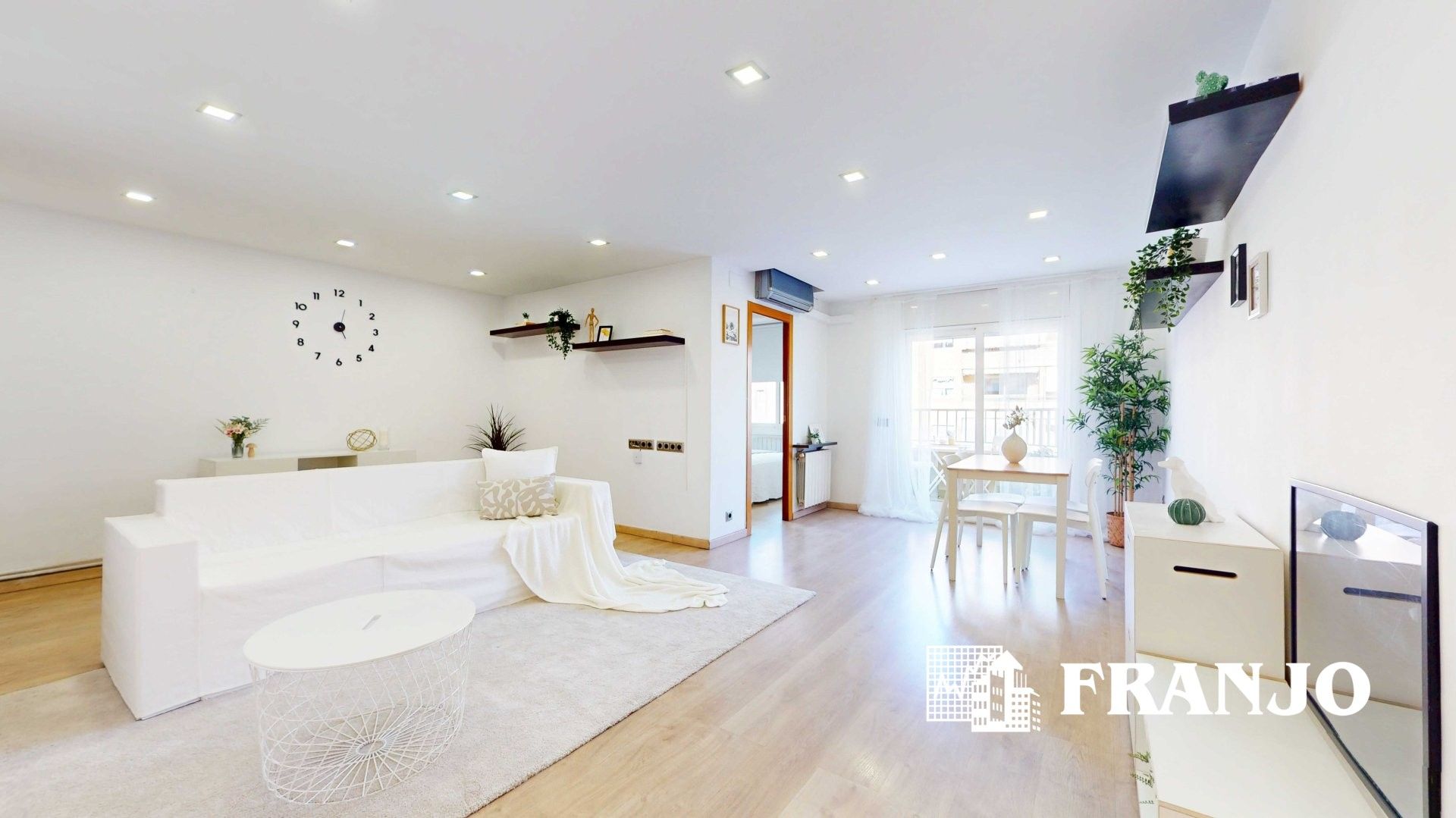 Living room of Flat for sale in Barberà del Vallès  with Air Conditioner and Heating