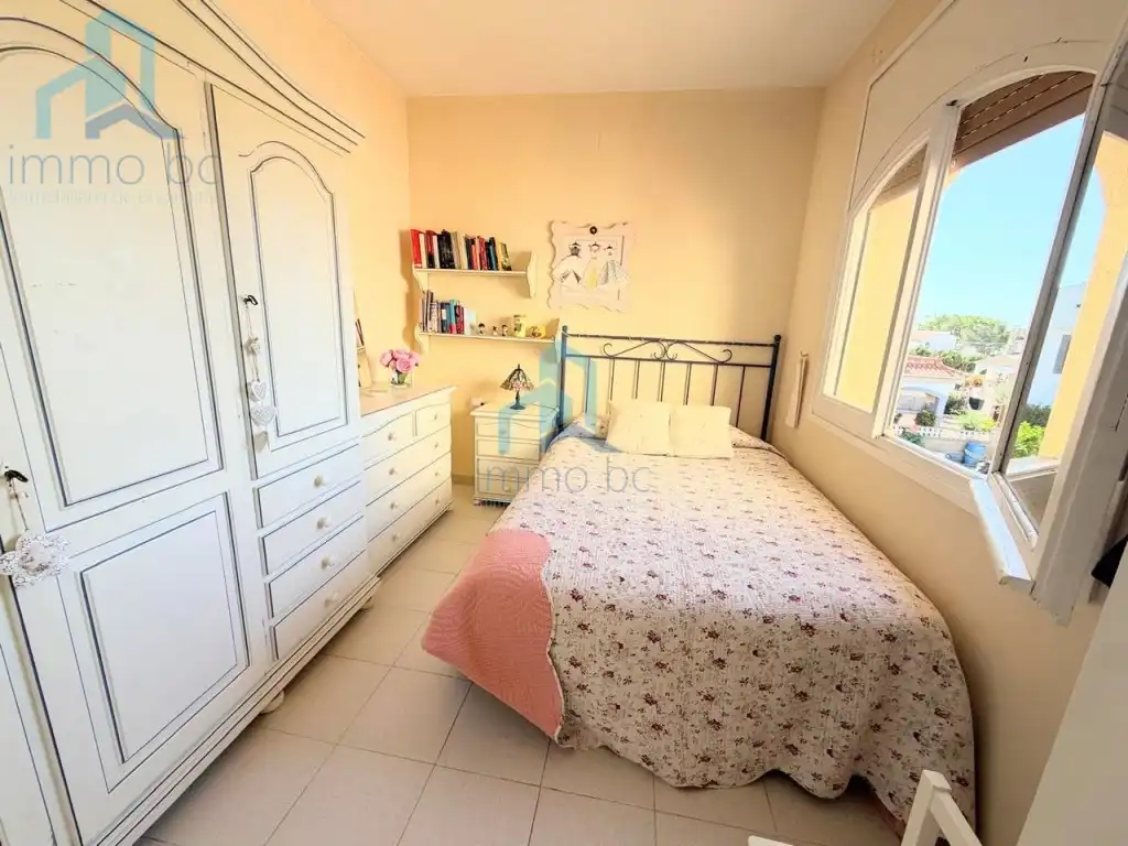 Bedroom of Detached homes for sale in Creixell