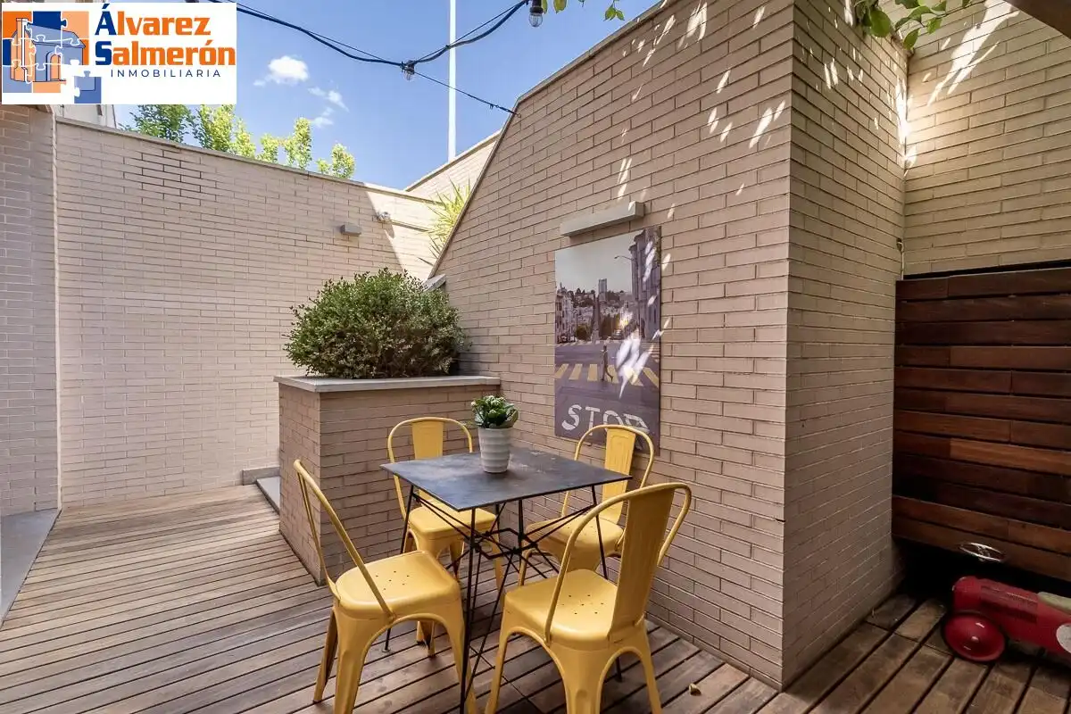 Terrace of Detached homes for sale in Granada