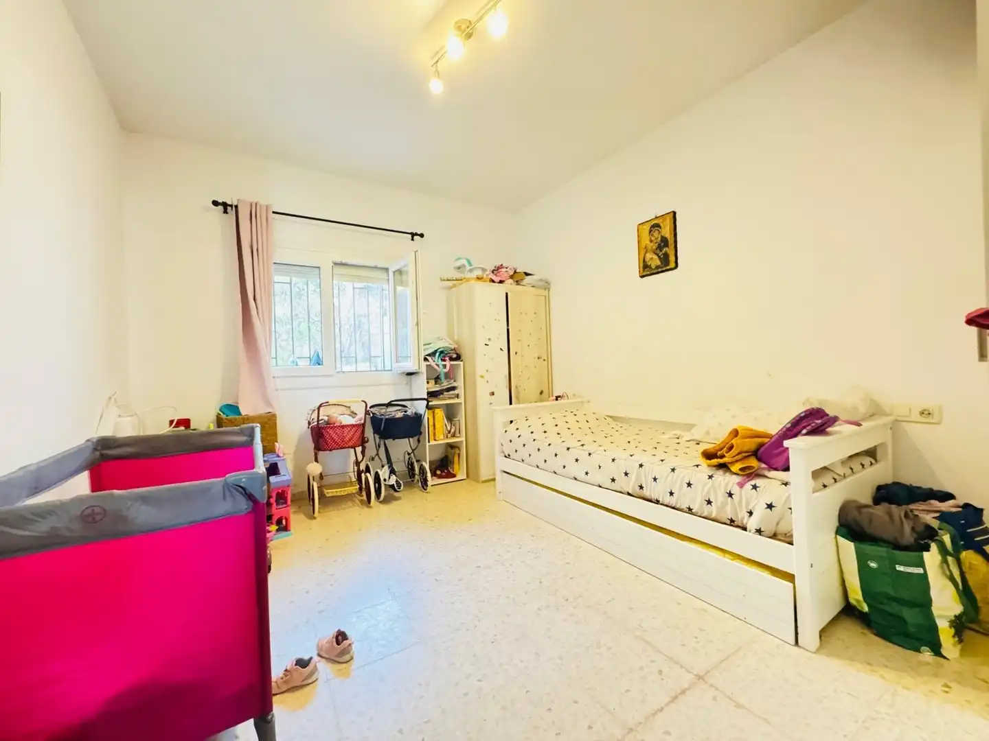 Bedroom of Houses for sale in Algeciras  with Storage room