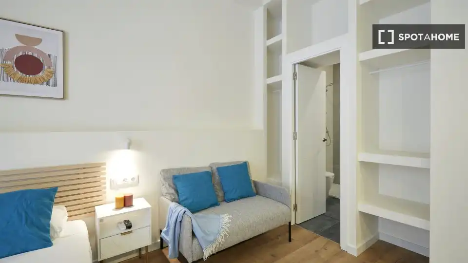Flat with terrace to rent in Ciutat Vella, imagen 13