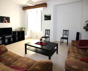 Living room of Flat to rent in  Sevilla Capital  with Air Conditioner and Balcony