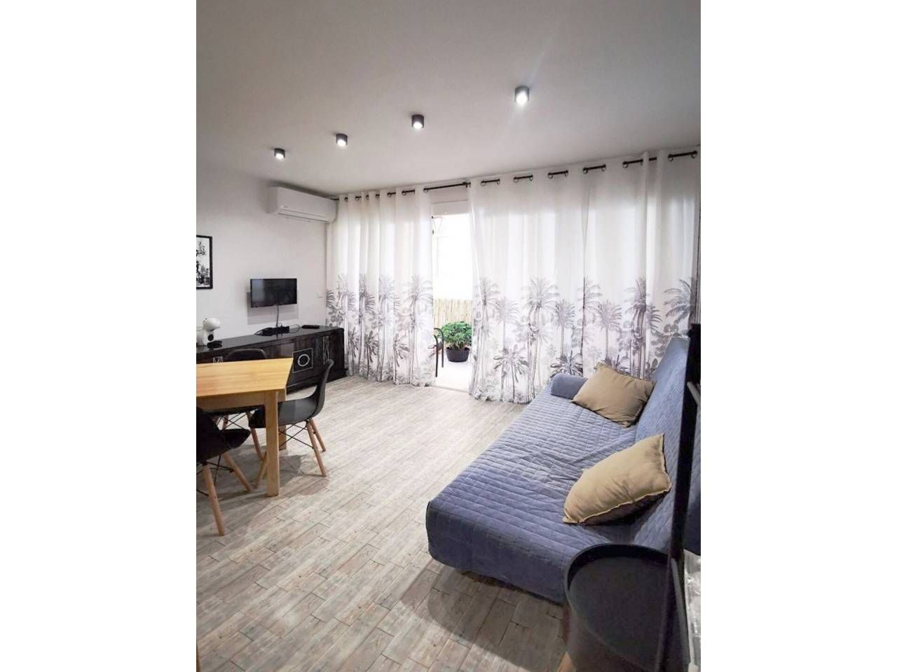 Bedroom of Flat for sale in Lloret de Mar  with Air Conditioner, Heating and Parquet flooring