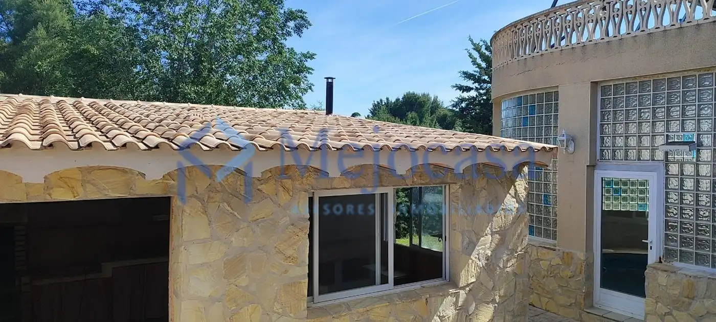 Vista exterior de Casa o xalet en venda en Valdetorres de Jarama amb Calefacció, Jardí privat i Terrassa