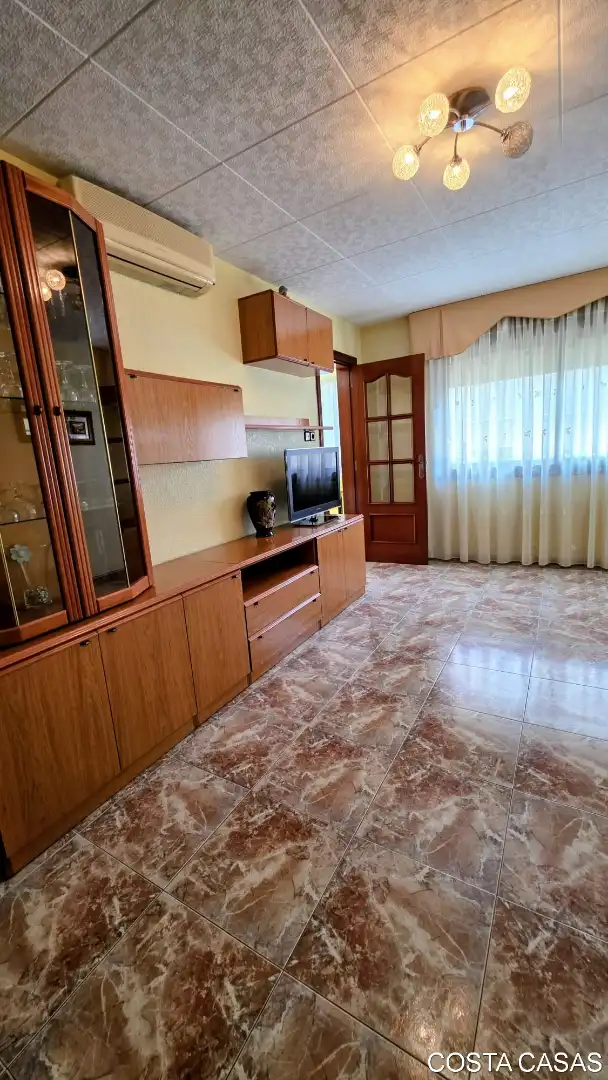 Sala de estar de Piso en venta en Castelldefels con Aire acondicionado, Balcón y Alarma