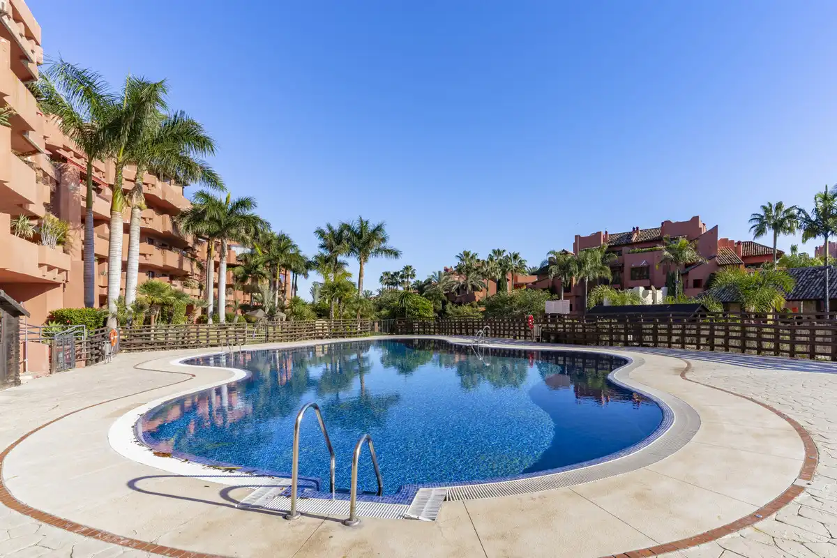 Apartamento con piscina en venta en Selwo, imagen 10