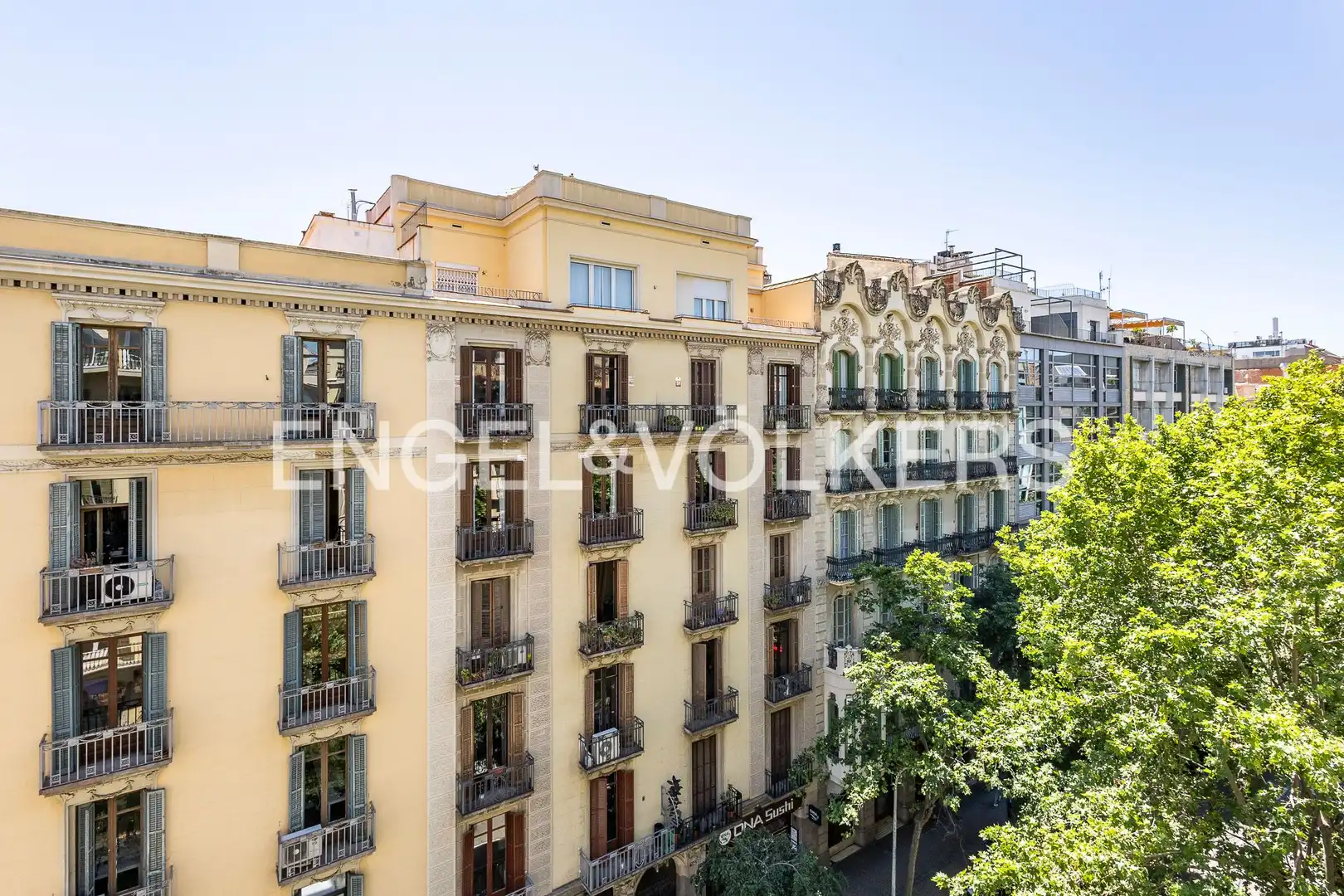 Exterior view of Flat for sale in Barcelona  with Air Conditioner, Heating and Parquet flooring