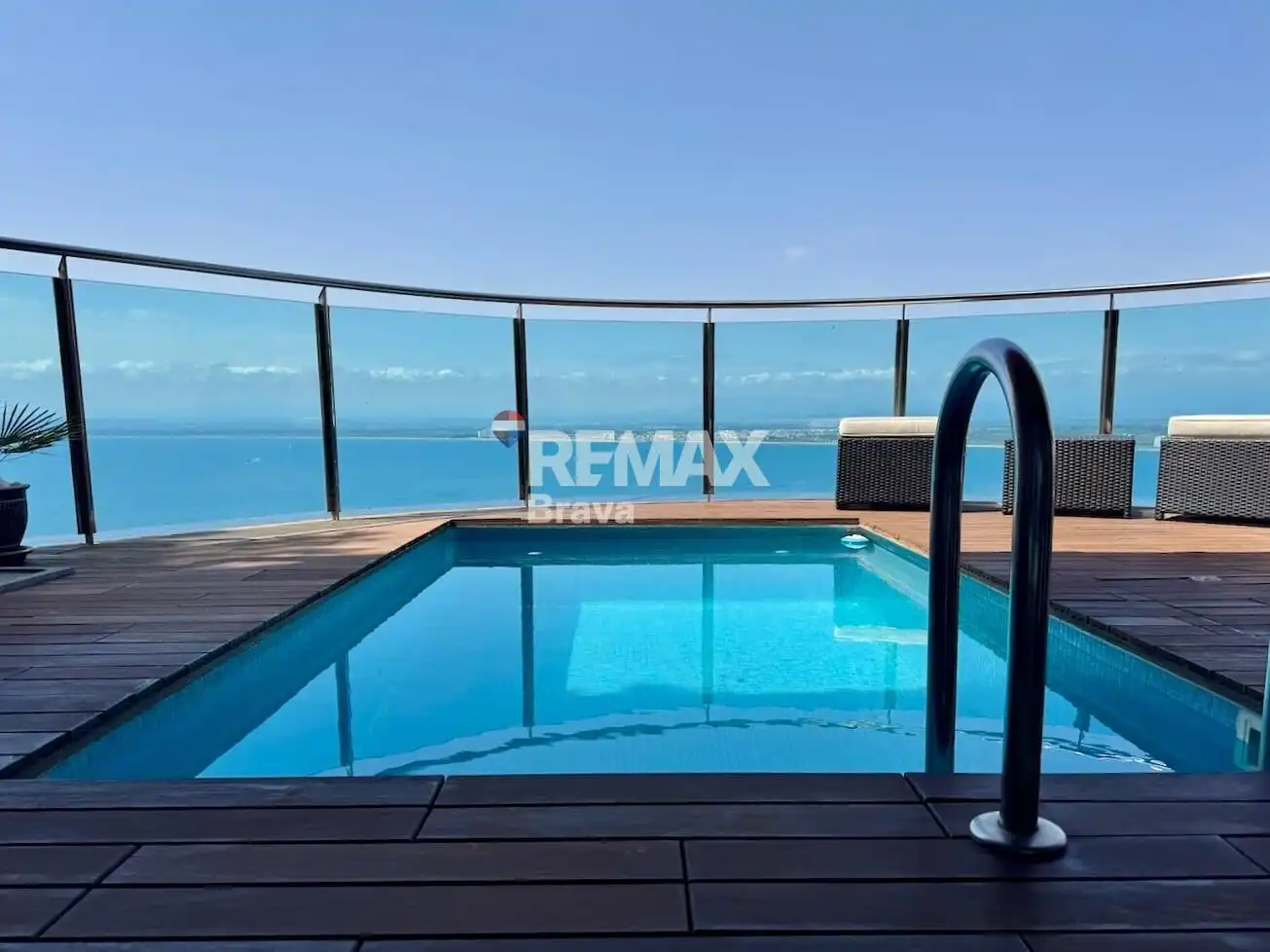 Piscina de Casa o xalet en venda en Roses amb Aire condicionat, Calefacció i Jardí privat
