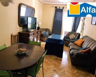 Living room of Flat for sale in Cáceres Capital  with Air Conditioner, Heating and Private garden