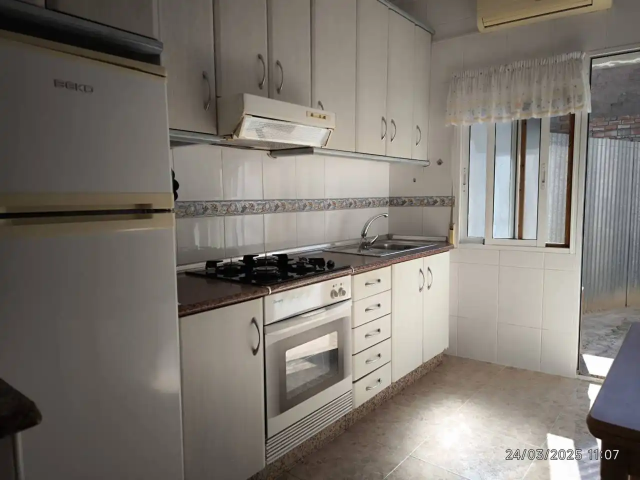Casa adosada en venta en Calle Campoamor, 43, Los Dolores