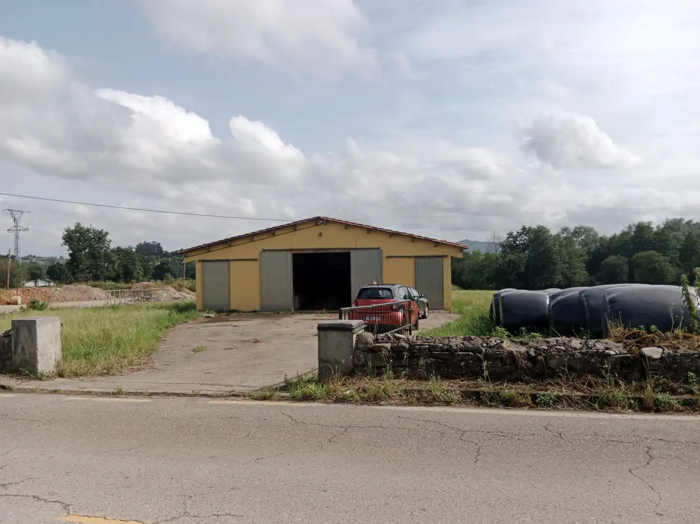 Industrial buildings for rent in Santa María de Cayón - la Helguera, Santa María de Cayón