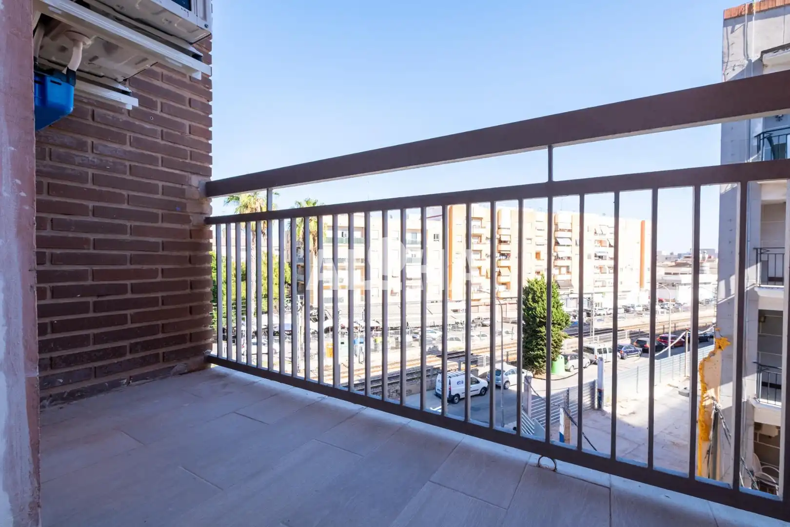 Appartement compact avec terrasse à louer à Moncada, imagen 3