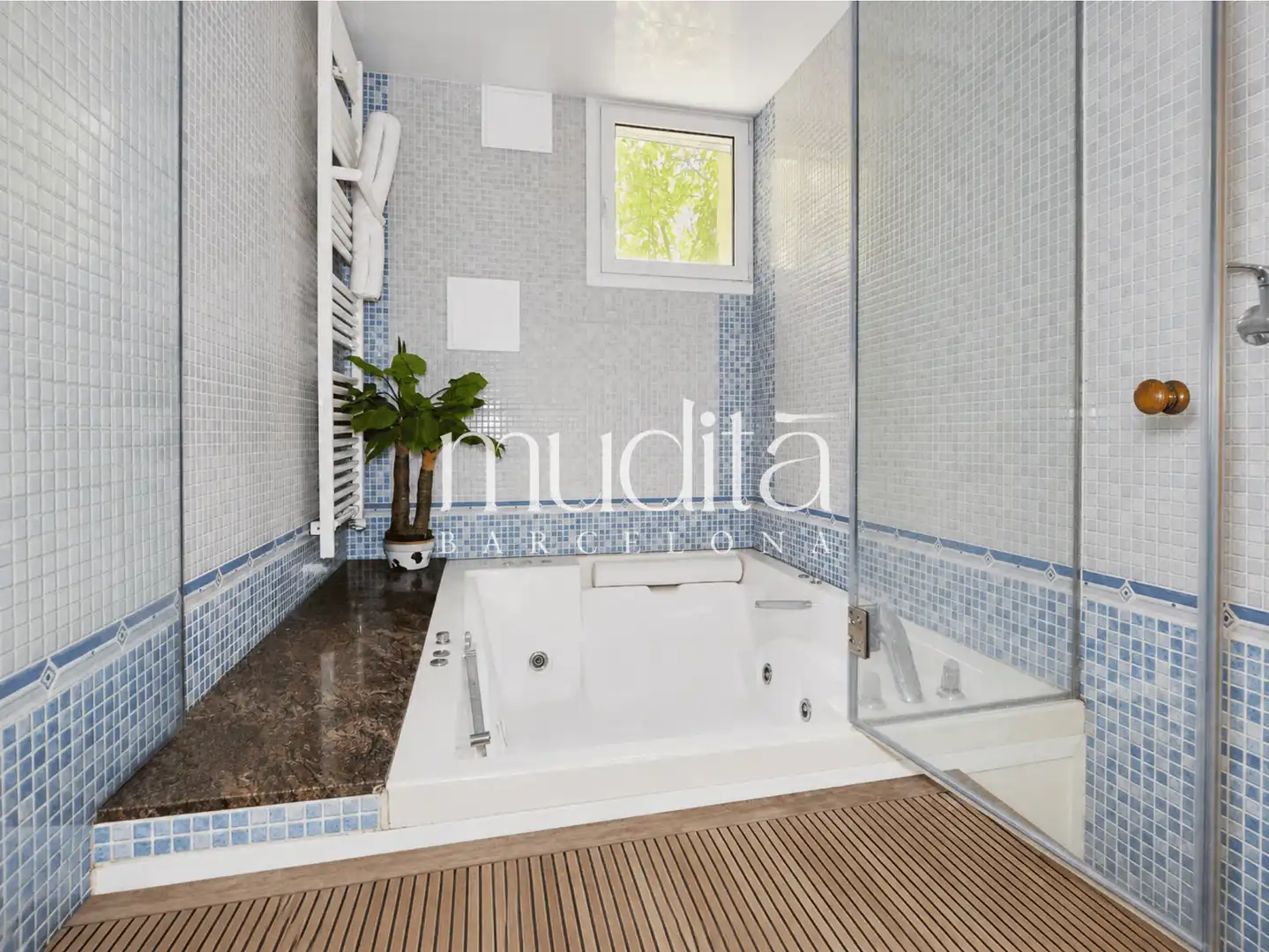 Baño de Casa o chalet en venta en Sant Celoni con Calefacción, Jardín privado y Terraza