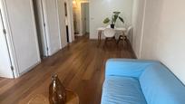 Sala d'estar de Pis de lloguer en  Barcelona Capital amb Calefacció, Parquet i Forn