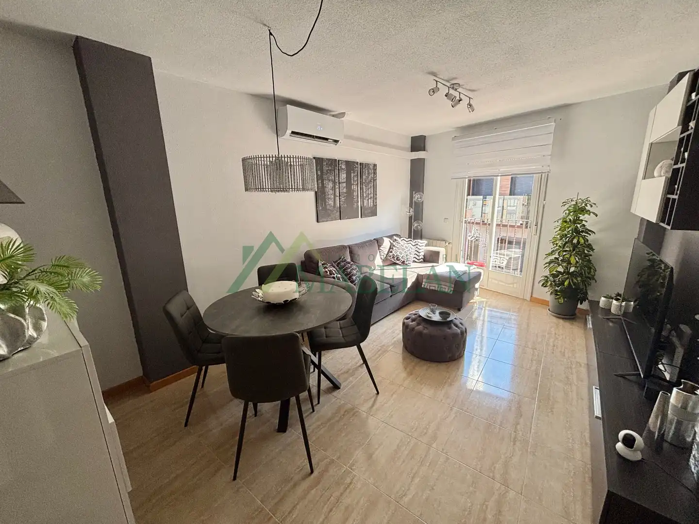 Wohnzimmer von Maisonette zum Verkauf in Galapagar mit Klimaanlage, Heizung und Möbliert