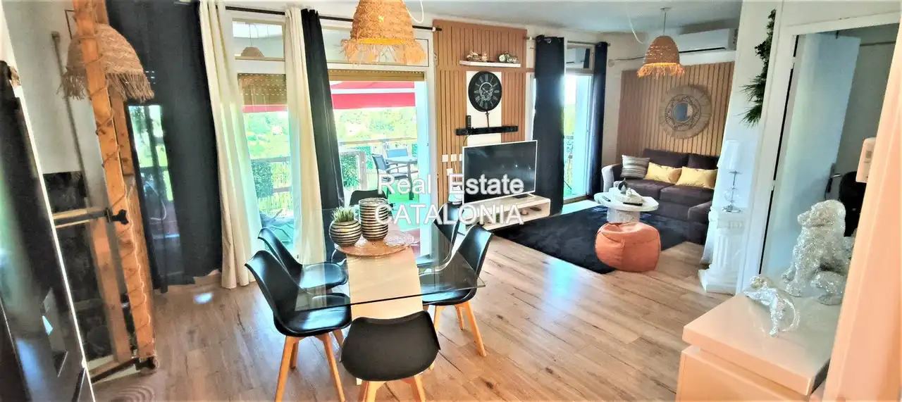 Vista exterior de Casa o xalet en venda en Lloret de Mar amb Aire condicionat, Calefacció i Jardí privat