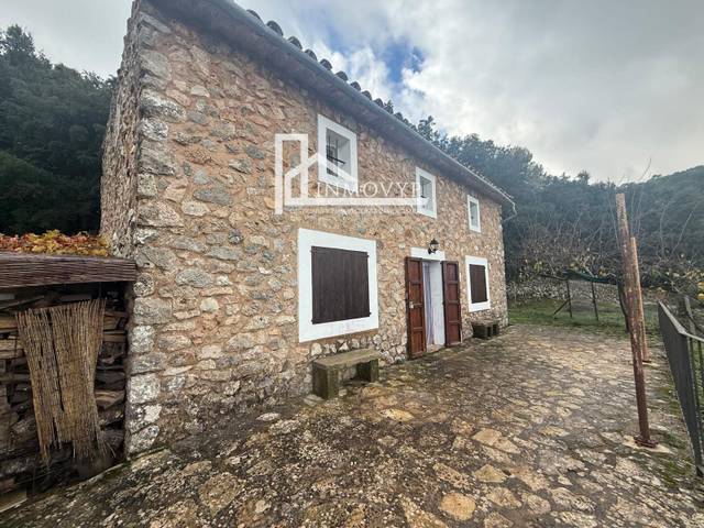 Finca rústica en Alquiler en N/A en Escorca