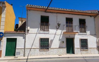 Vista exterior de Casa o xalet en venda en Vegas del Genil amb Terrassa