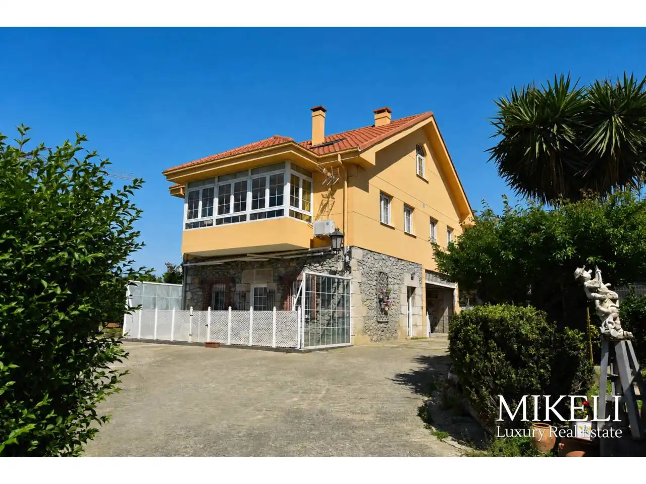 Vista exterior de Casa o chalet en venta en Santander con Calefacción, Jardín privado y Terraza