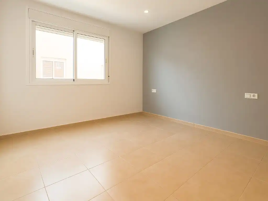 Flat with lift for sale in Carrer del Doctor R. Roig 2, imagen 2