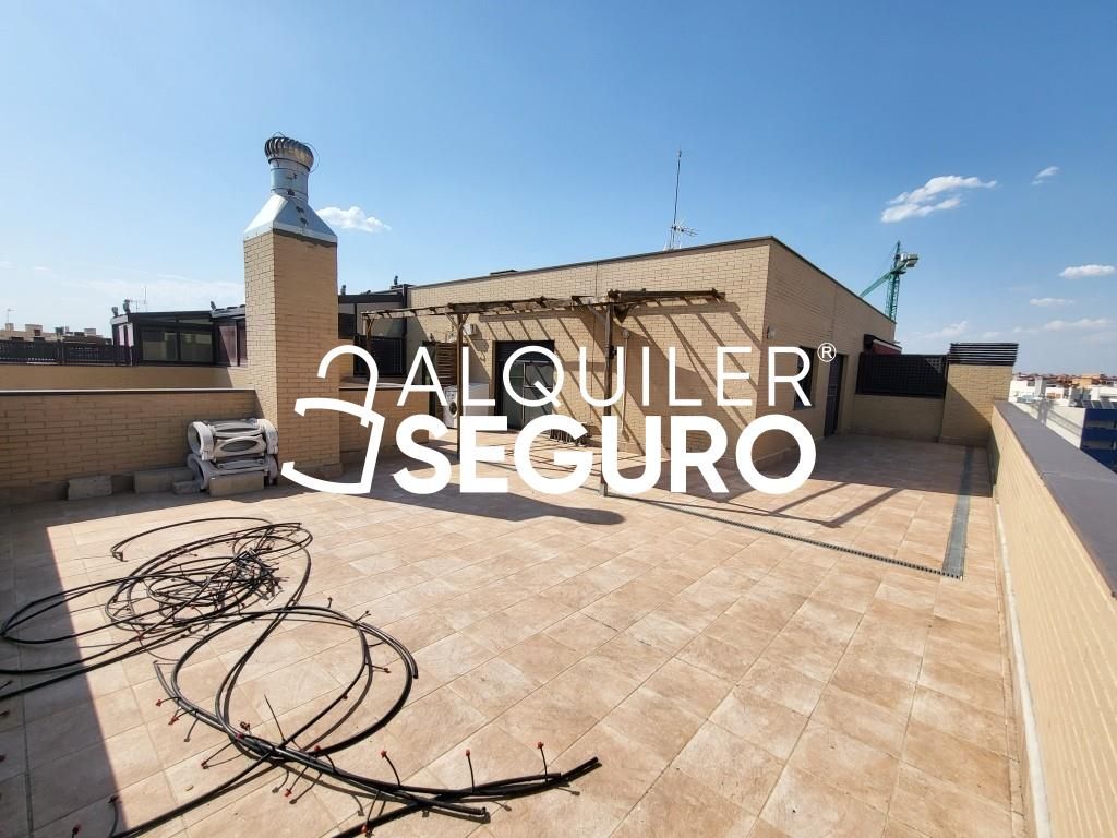 Terrace of Attic to rent in Móstoles  with Heating, Terrace and Swimming Pool