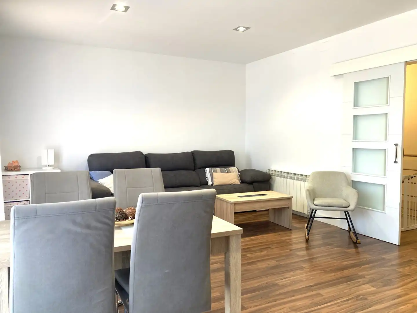 Sala de estar de Casa o chalet en venta en Corbera de Llobregat con Aire acondicionado, Calefacción y Jardín privado