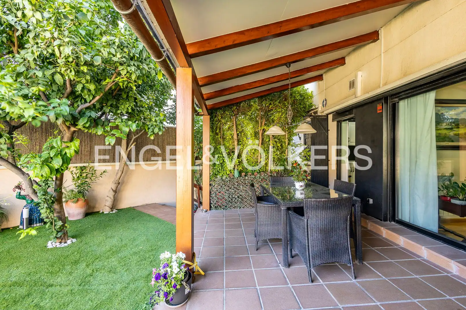 Terraza de Apartamento en venta en Sant Feliu de Llobregat con Aire acondicionado, Calefacción y Jardín privado