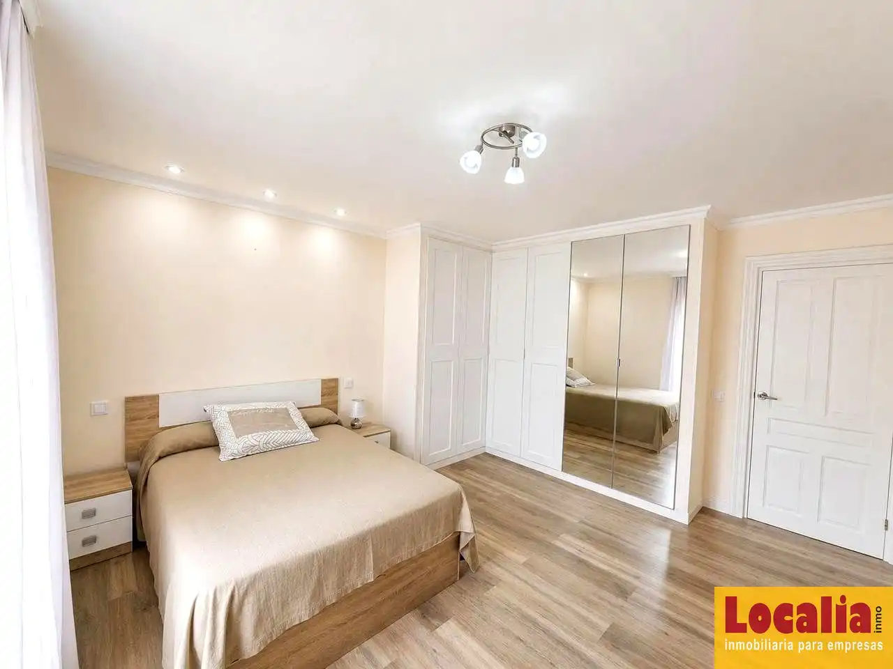 Habitación de Casa o chalet en venta en Miengo con Jardín privado, Terraza y Amueblado