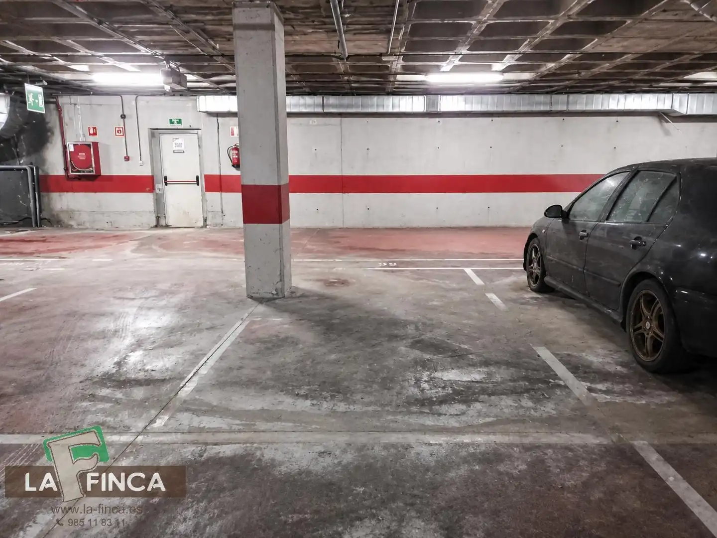 Aparcament de Garatge en venda en Oviedo 