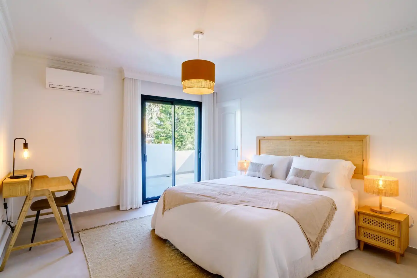 Habitación de Casa o chalet en venta en Marbella con Aire acondicionado, Jardín privado y Terraza
