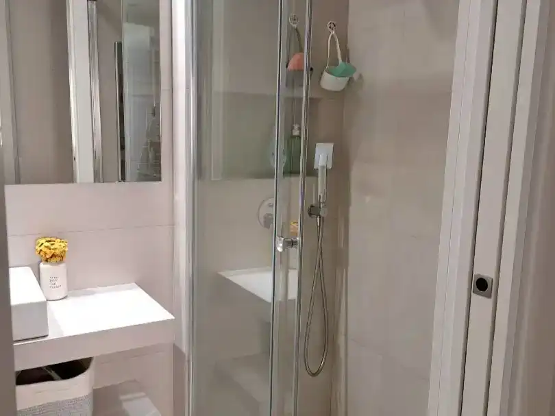 Bany de Pis en venda en  Madrid Capital amb Aire condicionat i Piscina
