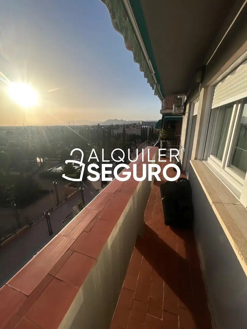 Flat with lift to rent in Arabial, imagen 4
