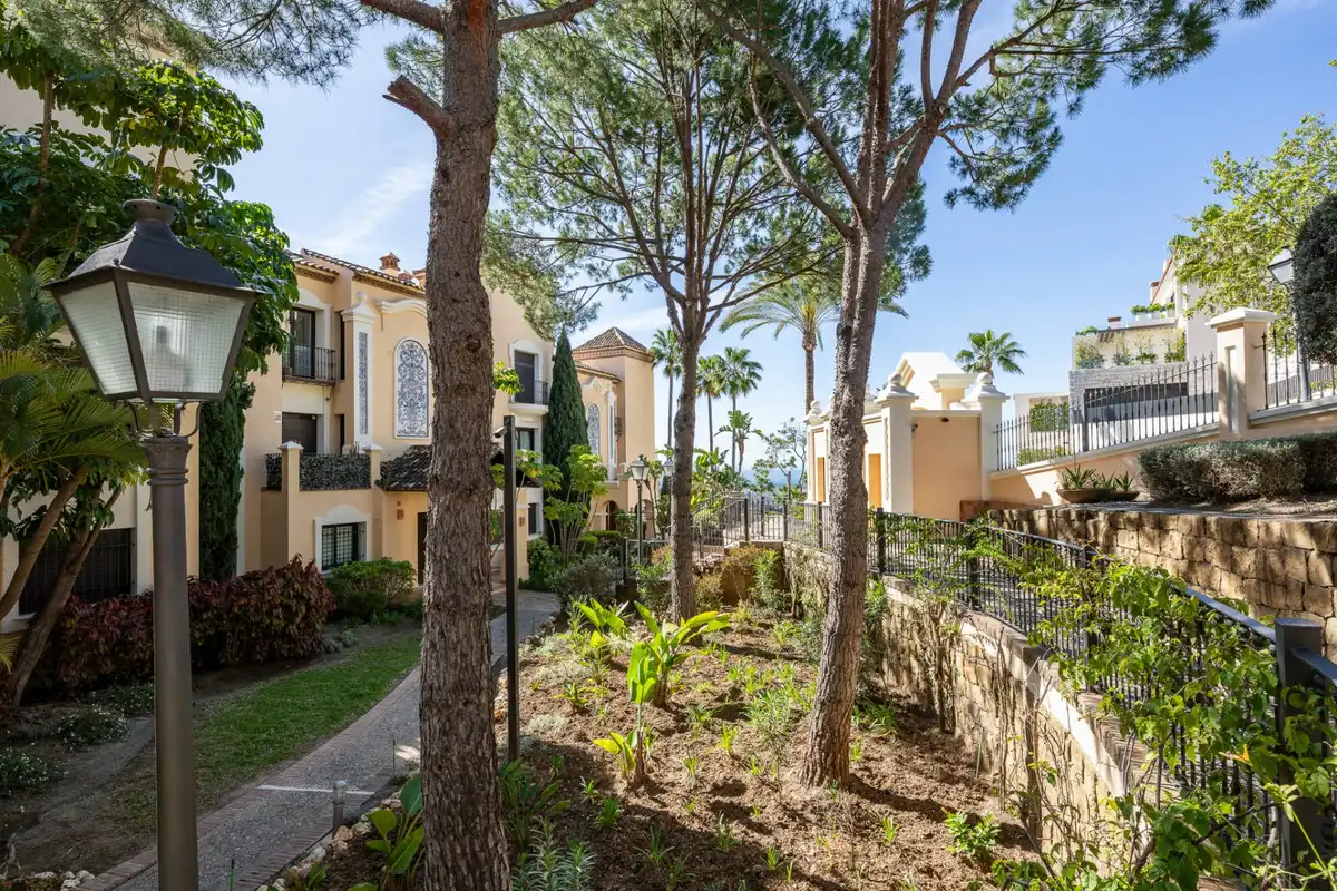 Piso con terraza en venta en Urbanizacion el Herrojo 2, imagen 42