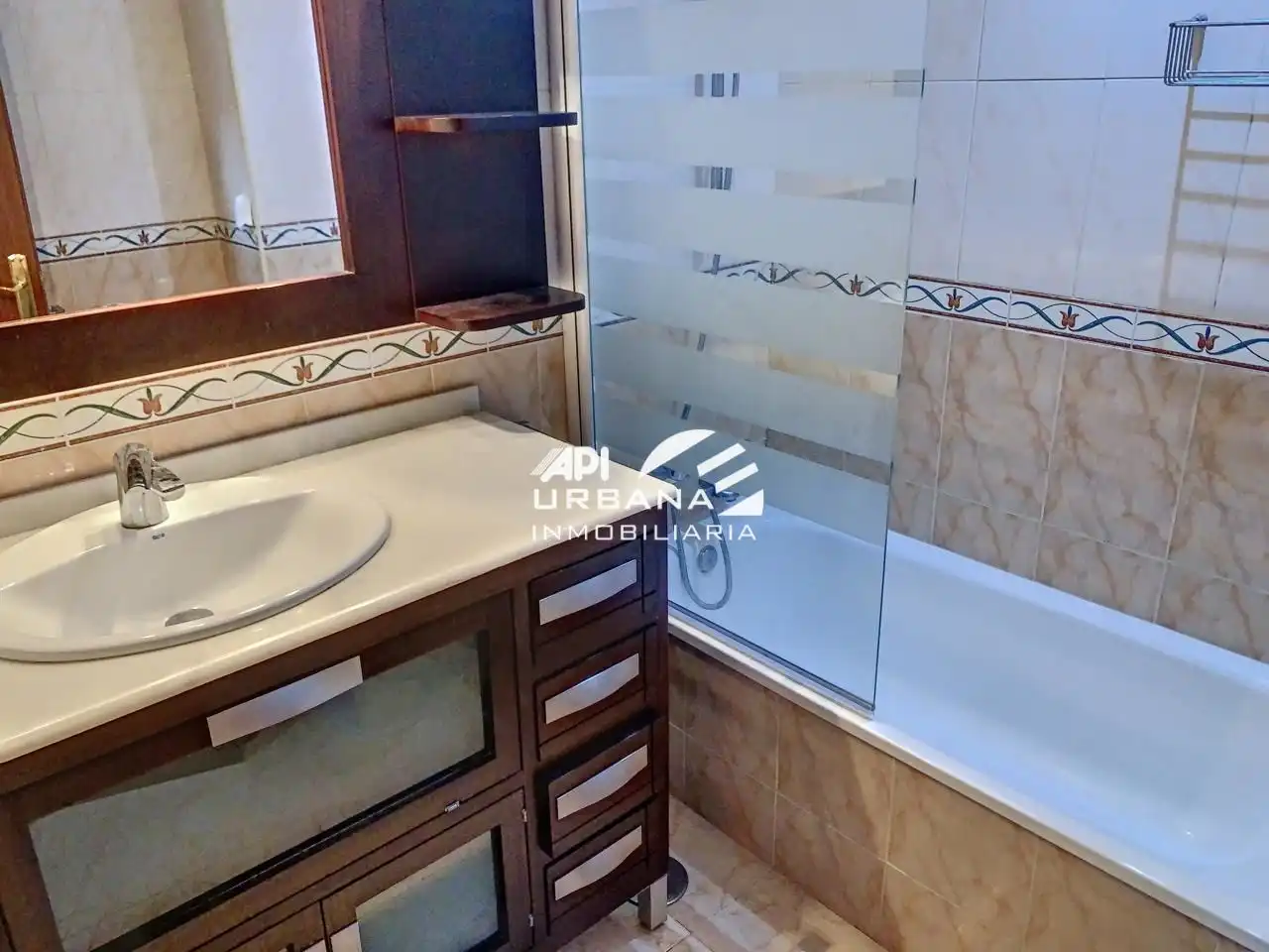 Baño de Planta baja en venta en Lucena con Trastero y Amueblado