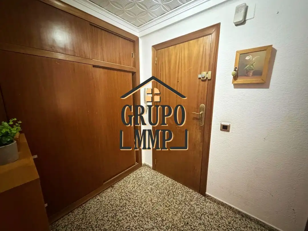 Piso en venta en Castellón de la Plana / Castelló de la Plana con Aire acondicionado, Calefacción y Amueblado
