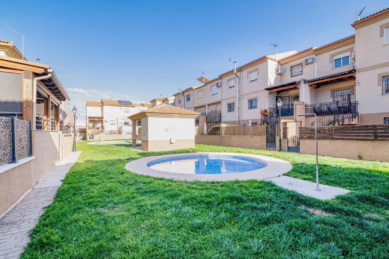 Piscina de Casa o chalet en venta en Cijuela con Aire acondicionado, Calefacción y Jardín privado