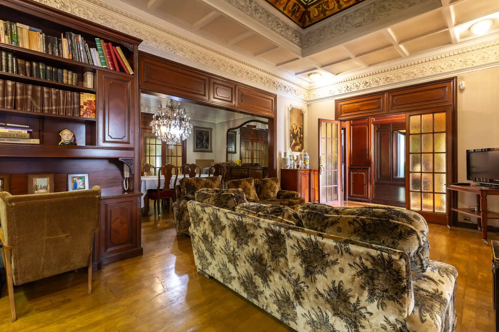 Sala d'estar de Casa adosada en venda en Barcelona amb Terrassa i Traster